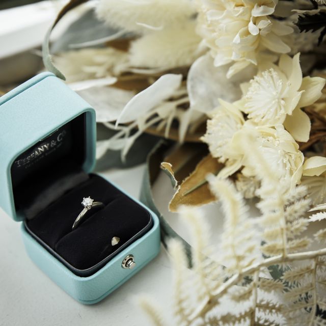 【ティファニー(Tiffany & Co.)の口コミ】 ◾︎指輪のデザイン
時代に廃れないデザインです。
自分が60.70歳になった時…
