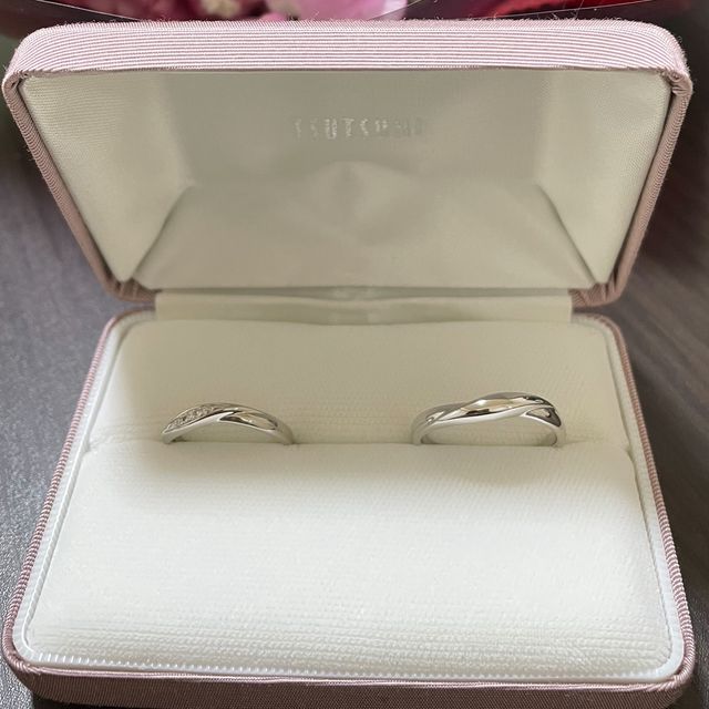 【ジュエリーツツミ(JEWELRY TSUTSUMI)の口コミ】 ダイヤモンドの輝きやデザインも可愛いく一目惚れしました。男性用もオシ…