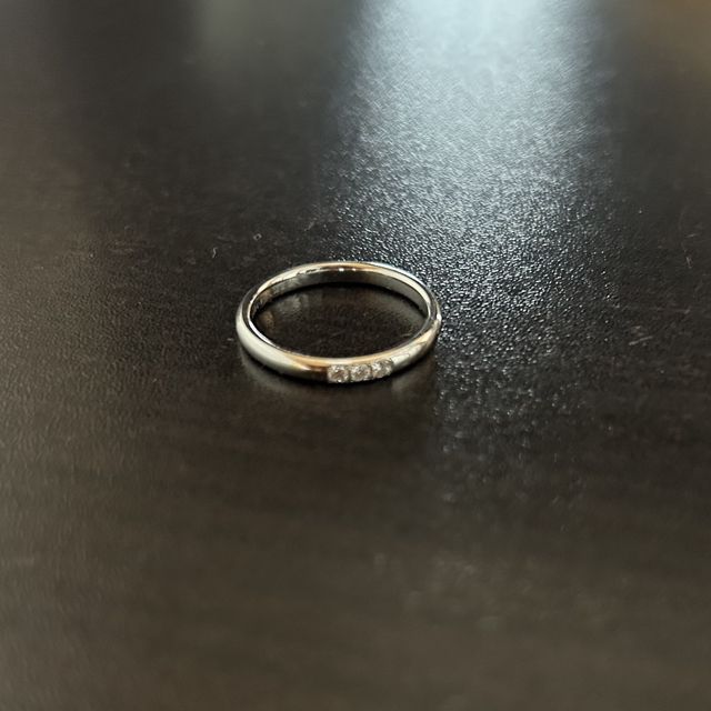 【4℃ BRIDAL(ヨンドシーブライダル)の口コミ】 複数のブランドで指輪を試させていただいたのですが、こちらの指輪を試着…