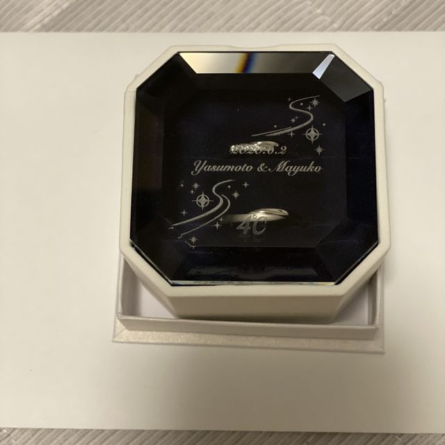 【4℃ BRIDAL(ヨンドシーブライダル)の口コミ】 デザインがきれいなのと、派手すぎず、でしゃばりすぎず、着けてても違和…