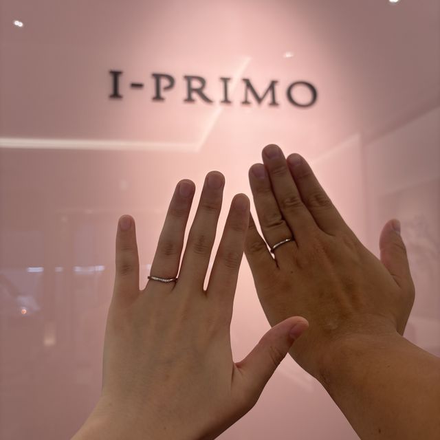 【アイプリモ(I-PRIMO)の口コミ】 指輪のデザインはそれぞれが似合うものにしました。ダイヤモンドが３つも…