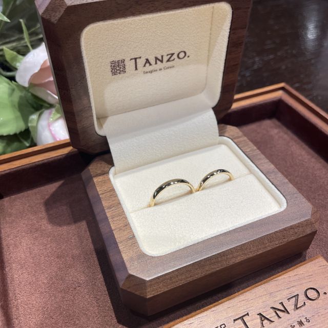 【TANZO.(鍛造指輪)の口コミ】 何年経っても流行に左右されないデザインで見てて飽きません。
フィット感…