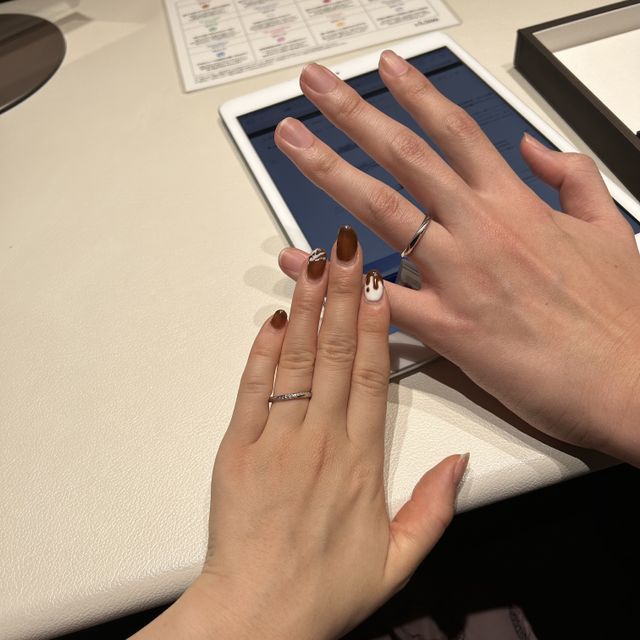 【アイプリモ(I-PRIMO)の口コミ】 流れるデザインは他のブランドさんにもありとても悩みました。その中でも…