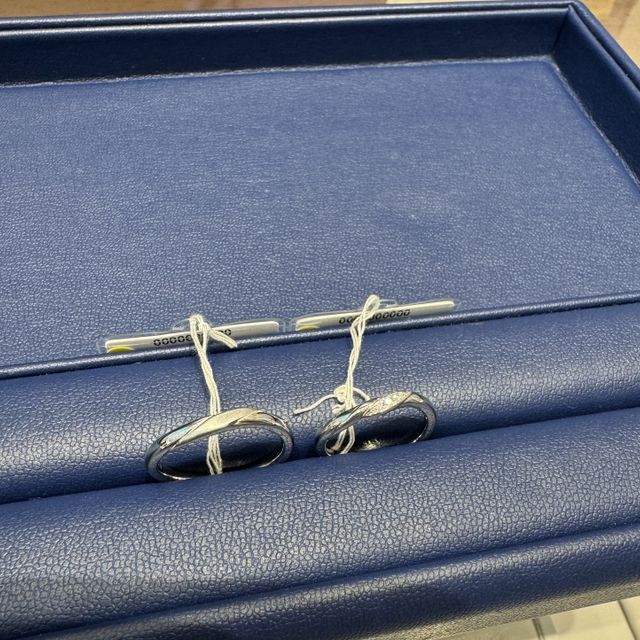 【銀座ダイヤモンドシライシの口コミ】 ウェーブにしたかったのでウェーブのデザインにしました。また人とかぶる…