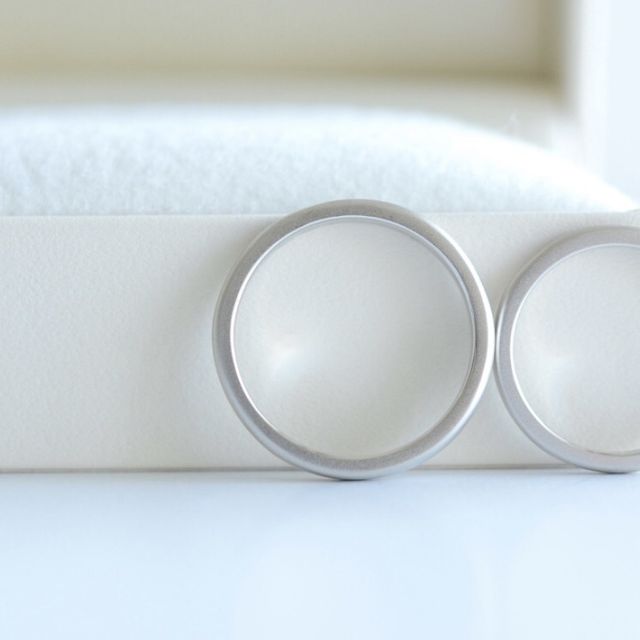 【CRAFY(クラフィ)の口コミ】 内側にふたりの顔の絵や名前を、自分たちで書いて入れることができます。…