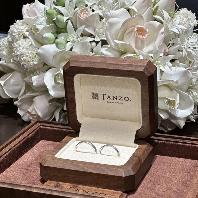 【TANZO.(鍛造指輪)の口コミ】 くっきり、はっきりとした槌目で、意図していた通りのデザインに非常に満…