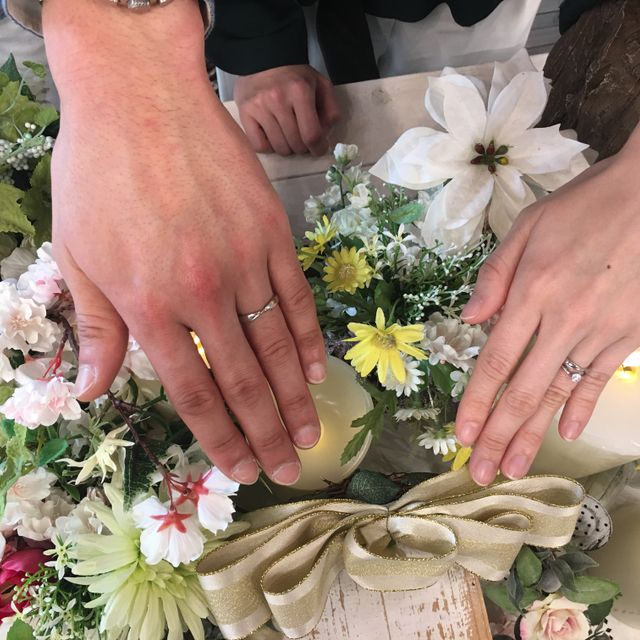 【Hamri(ハムリ)の口コミ】 世界にひとつだけで、自分達の理想通りのデザインの指輪が手に入るし、何…