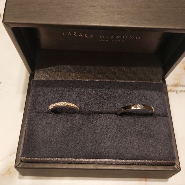 【ラザール ダイヤモンド(LAZARE DIAMOND)の口コミ】 キラキラしたゴージャスな指輪を探し
6店舗程まわりましたが
この指輪が一…