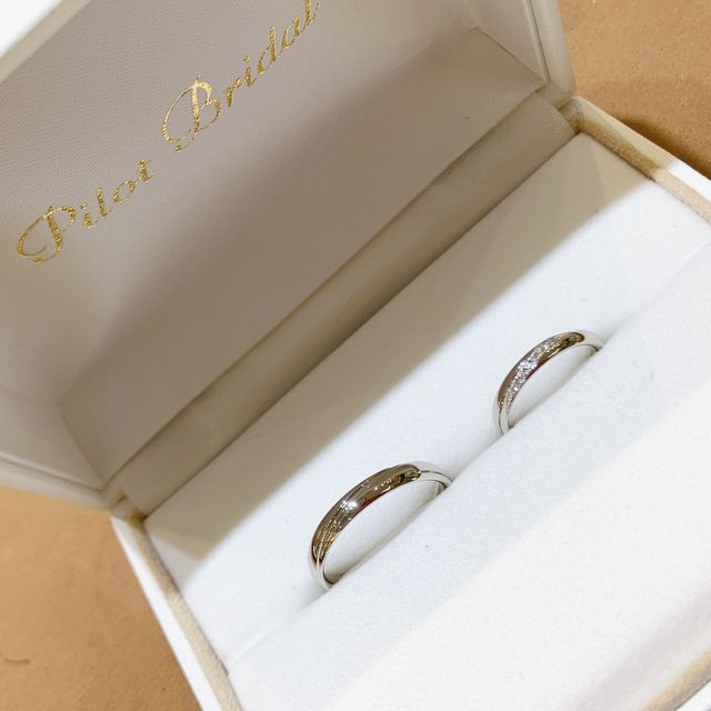 【PILOT BRIDAL(パイロットブライダル)の口コミ】 鍛造製法で強度がよく
プラチナ純度が高くアレルギーフリーというところに…