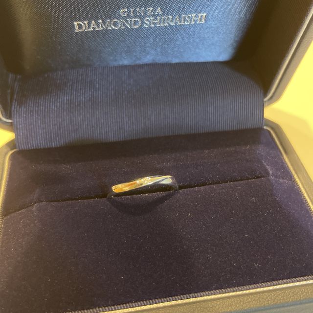 【銀座ダイヤモンドシライシの口コミ】 シンプルかつ少しデザイン性のあるものが欲しかったため、希望にぴったり…