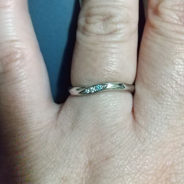 【銀座ダイヤモンドシライシの口コミ】 価格がお手頃なのがよかったです。
あとデザインはどこも似たり寄ったりな…