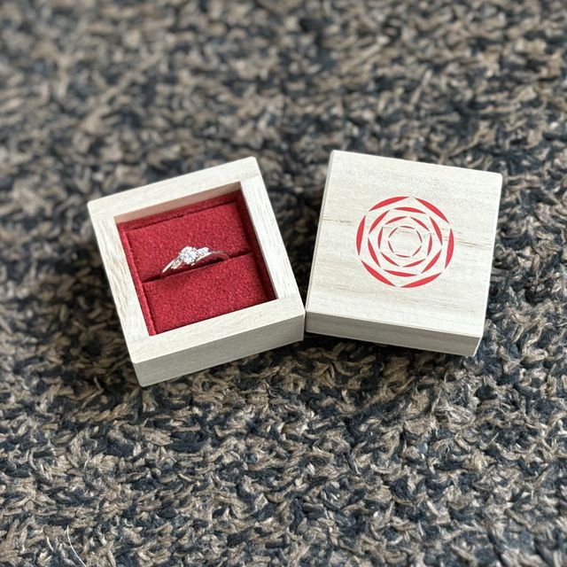 【出雲結(いずもゆい)の口コミ】 「出雲結」さまの数あるデザインの中から「縁結」を選んだ決め手は、デザ…