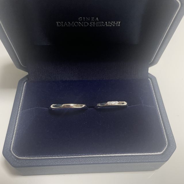 【銀座ダイヤモンドシライシの口コミ】 指輪のデザインがシンプルかつ、着けてても楽な厚さになっており、ストレ…