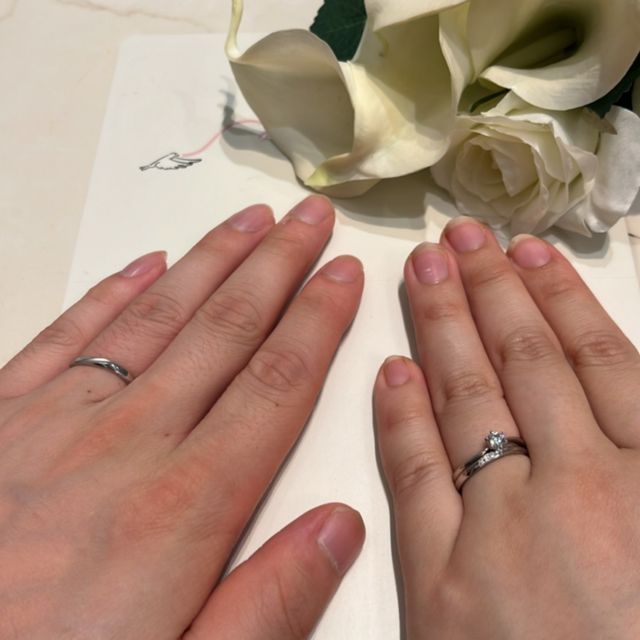 【アイプリモ(I-PRIMO)の口コミ】 ウェーブに合うデザインでシンプルながらもダイヤが斜めに5個付いていてと…