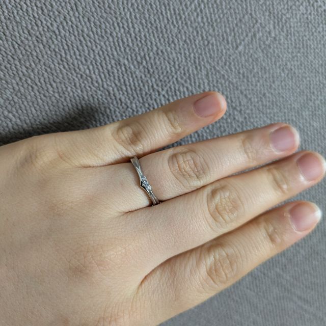 【ケイウノ ブライダル(K.UNO BRIDAL)の口コミ】 美女と野獣デザインのセミオーダー。男性デザインは素材のみの変更。女性…