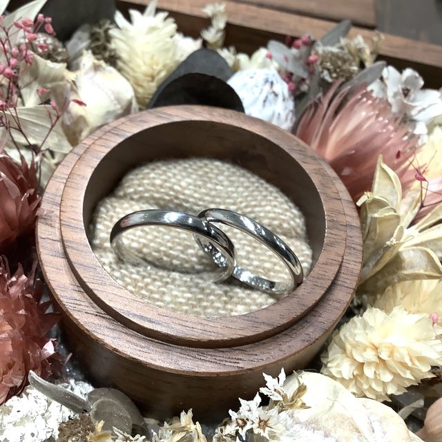 【鎌倉彫金工房の口コミ】 世界で一つしかない自分達だけの指輪が作れる。
作ってる時も楽しい時間を…