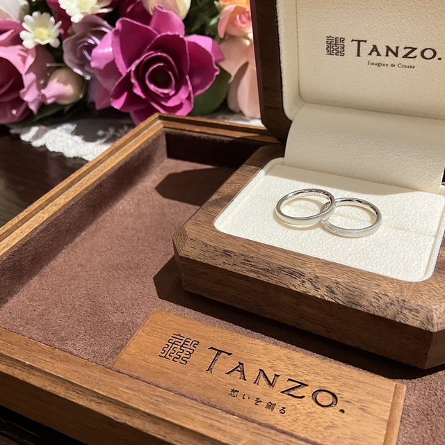 【TANZO.(鍛造指輪)の口コミ】 梨地（マット仕上げ）かアイスマットの仕上げで悩んだが、梨地仕上げに決…