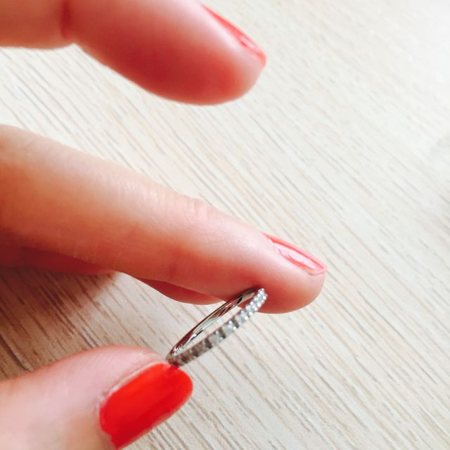 【ヴァンドーム青山(VENDOME AOYAMA)の口コミ】 ダイヤが埋め込まれてるタイプなので、付けたままでも日常生活に支障がな…