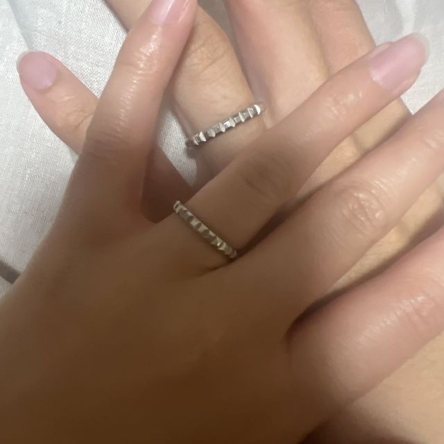 【ブシュロン(BOUCHERON)の口コミ】 こちらのデザインは、プラチナ、ゴールド、ピンクゴールドと3種類の素材か…