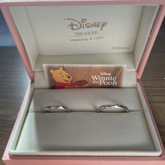 【ケイウノ ブライダル(K.UNO BRIDAL)の口コミ】 デザインがすごく可愛いです。シンプルですが、3つのダイヤモンドがさりげ…