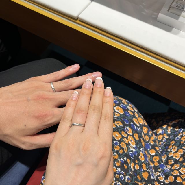 【銀座ダイヤモンドシライシの口コミ】 希少価値の高いダイヤを扱っているため、輝きが他の店舗とは比べ物になら…