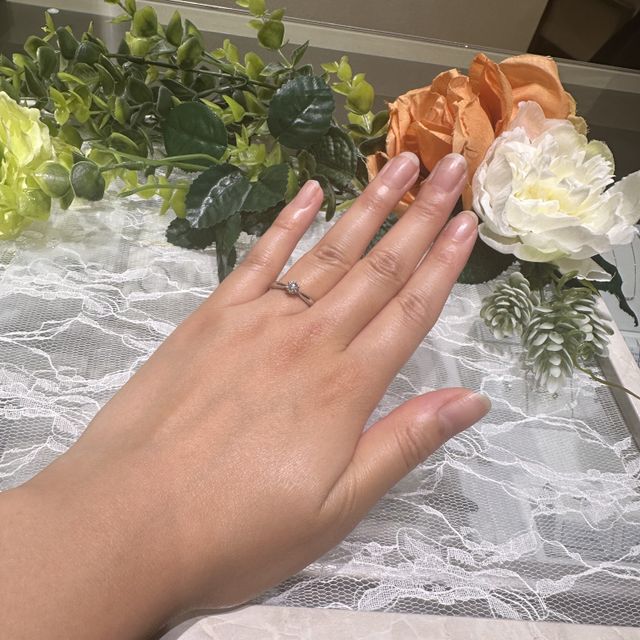 【アイプリモ(I-PRIMO)の口コミ】 指輪のつけ心地がよくシンプルなデザインで、年齢を重ねてもつけやすいと…