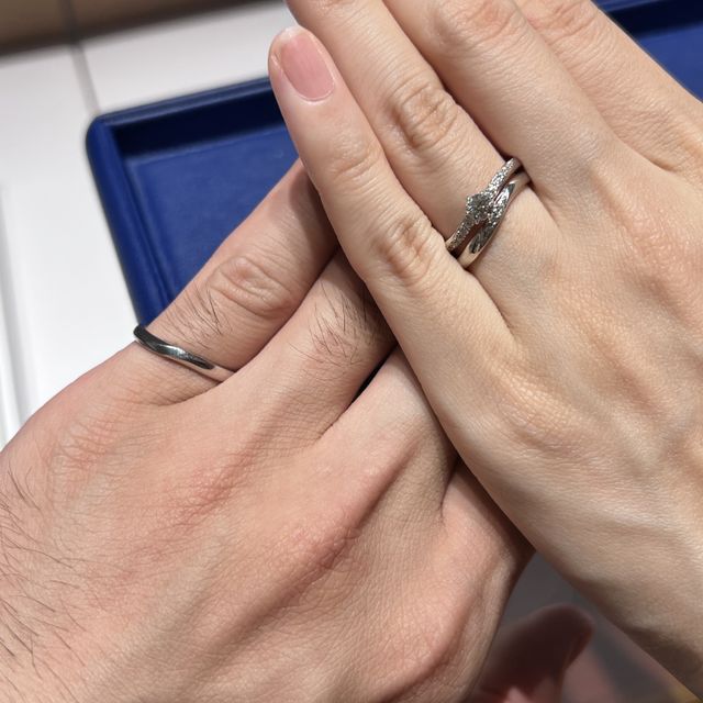 【銀座ダイヤモンドシライシの口コミ】 着け心地がいいので、普段からあまり指輪をつけない人でも日常でストレス…