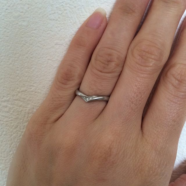 【アイプリモ(I-PRIMO)の口コミ】 第一印象で価格とデザインが気に入った。いくつか試着し、ダイヤの大きさ…