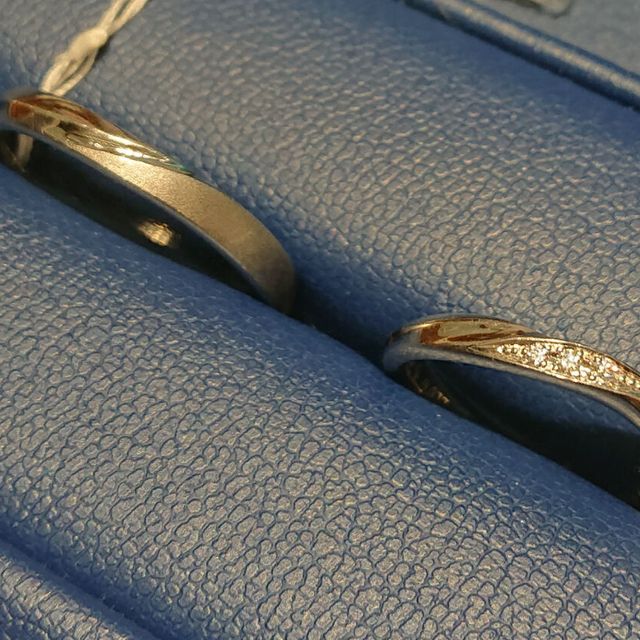 【銀座ダイヤモンドシライシの口コミ】 デザインの中で1番素敵だないいなと思ったものになります。
価格帯はデザ…