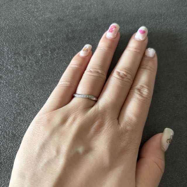 【銀座ダイヤモンドシライシの口コミ】 指輪の意味合いがそれぞれあって、
特別な気持ちになるのと、アフターサー…