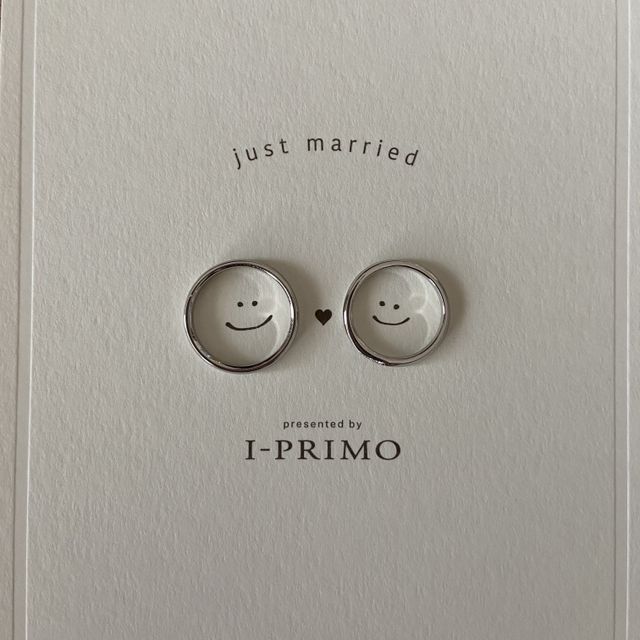 【アイプリモ(I-PRIMO)の口コミ】 ストレートとウェーブのいいとこ取りのようなデザインです。薬指の両側の…