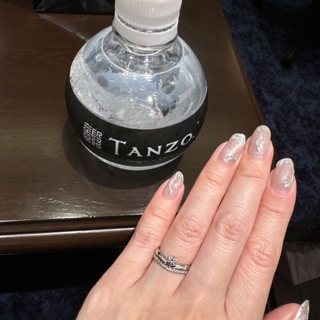 【TANZO.(鍛造指輪)の口コミ】 頑丈で長持ちしそう。職人さんが造ってくれているので安心。
写真でみたデ…