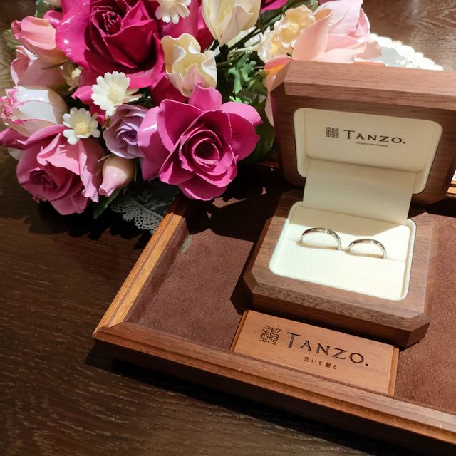 【TANZO.(鍛造指輪)の口コミ】 ホワイトゴールドの輝きが、渋くてかっこいい。
自分は、趣味でサーフィン…