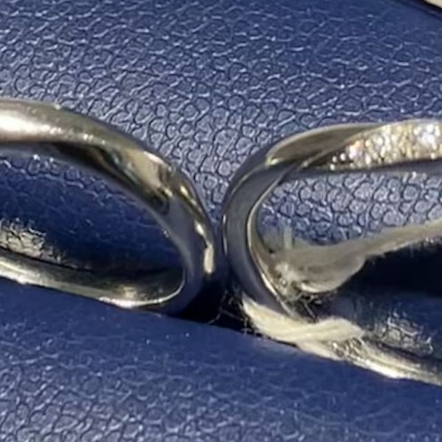 【銀座ダイヤモンドシライシの口コミ】 立体感のあるデザインで光を多く取り込むため、同じ品質のダイヤでも、他…