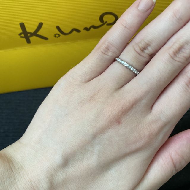 【ケイウノ ブライダル(K.UNO BRIDAL)の口コミ】 シンプルだけど、周りよりも少し華やかにしたい人にオススメなのがエタニ…