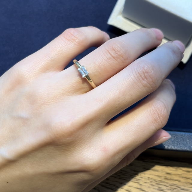 【ENUOVE(イノーヴェ)の口コミ】 アンティーク調のものが欲しく、他にないスクエアなデザインが気に入りま…