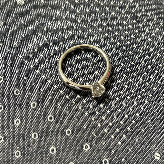 【4℃ BRIDAL(ヨンドシーブライダル)の口コミ】 トラディショナルなデザインで輝きも素晴らしく一目惚れして決めました。
…