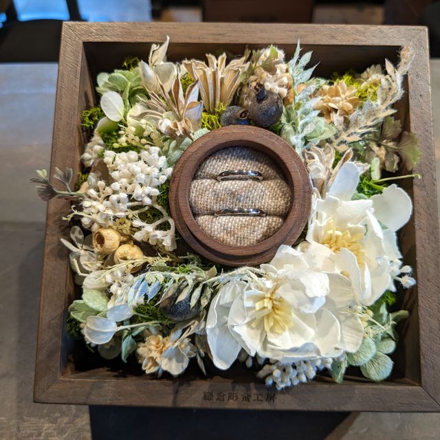 【鎌倉彫金工房の口コミ】 シンプルなデザインで飽きがこず、年齢を重ねても違和感なくつけられると…