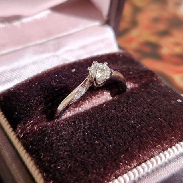 【アイプリモ(I-PRIMO)の口コミ】 キュートでシンプルなデザインに惹かれました。使ったときの感じも大事に…