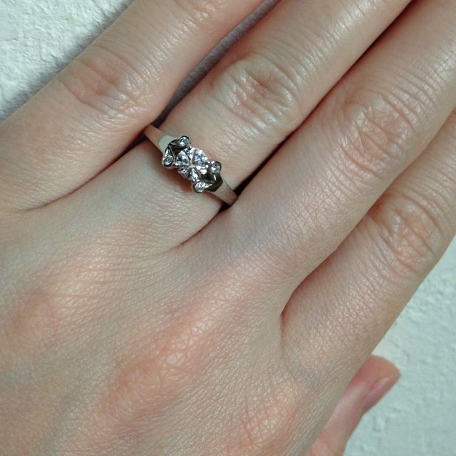 【カルティエ(Cartier)の口コミ】 目立ち過ぎずシンプルなデザインがとても気に入りました。
普段から身につ…