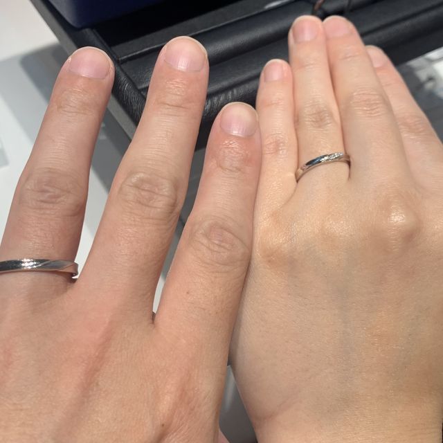 【銀座ダイヤモンドシライシの口コミ】 ストレートタイプのシンプルなデザインの指輪を探していましたが、色々な…
