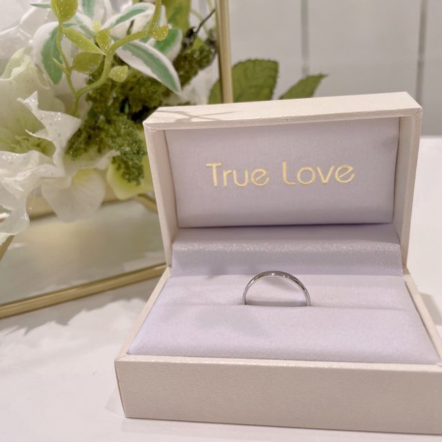 【True Love(トゥルーラブ)の口コミ】 プラチナ900のシンプルなデザインでありながら、価格帯が50000円以下とい…