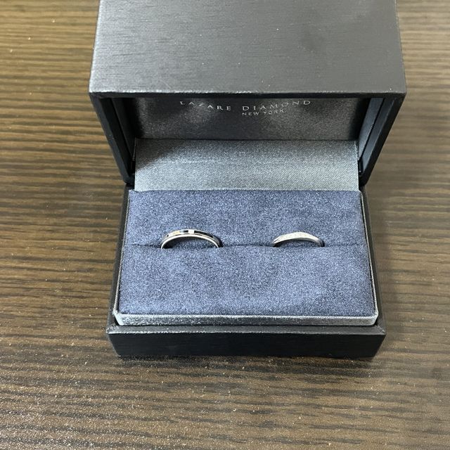 【ラザール ダイヤモンド(LAZARE DIAMOND)の口コミ】 お互い、自分が納得するデザインの指輪を長く着用したかったので、セット…