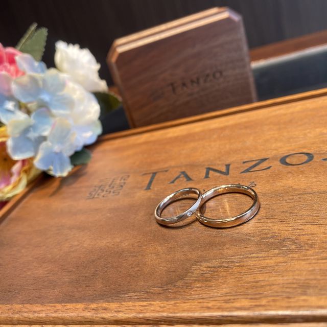 【TANZO.(鍛造指輪)の口コミ】 デザインを一から考えることができて、色んなところの指輪屋さんのデザイ…