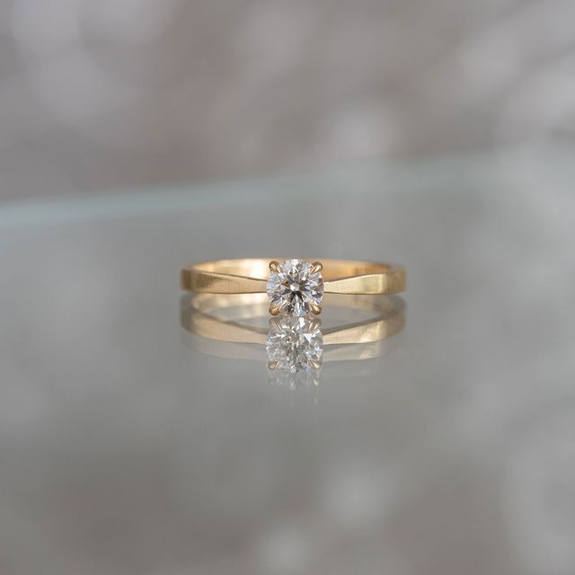 【Cayof(カヨフ)の口コミ】 マットなデザインで普段着に合う指輪を探していました。Instagram等で要望…