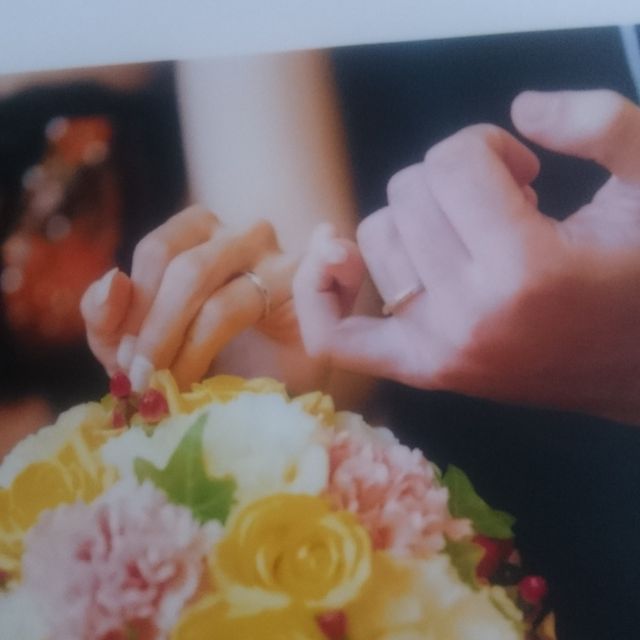 【銀座ダイヤモンドシライシの口コミ】 日常生活でも目立ち過ぎず、私の両親がしているようなシンプルなものがい…