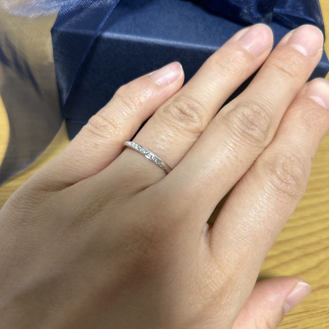 【銀座ダイヤモンドシライシの口コミ】 内側が丸くなっているので、つけやすく、外しやすい。指が痛くなりません…