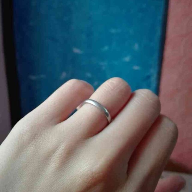 【俄(にわか)の口コミ】 本当になんの装飾のないシンプルなデザインがよかったのですが、本当にシ…