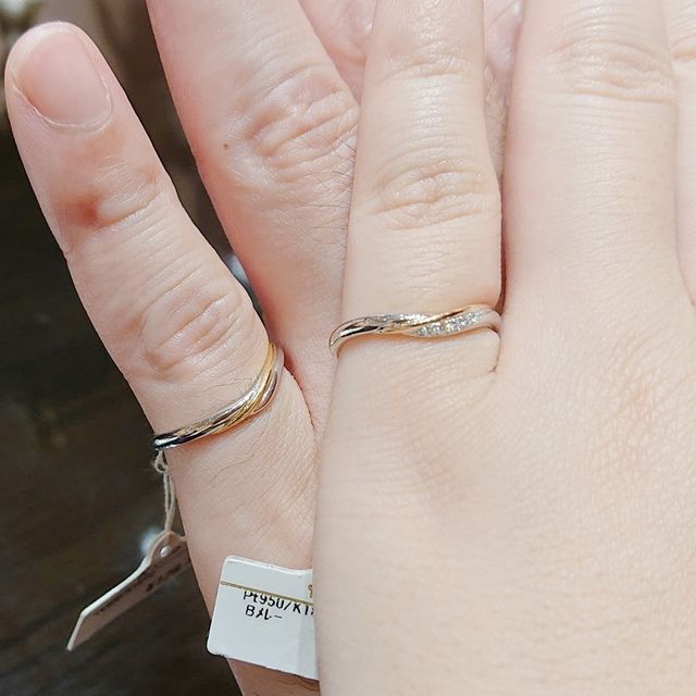 【ケイウノ ブライダル(K.UNO BRIDAL)の口コミ】 デザインも付け心地も理想にとても近い指輪でした。一部ピンクゴールドの…