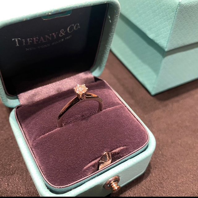 【ティファニー(Tiffany & Co.)の口コミ】 憧れていたセッティングのデザインでした。どの角度からでも輝いていて、…